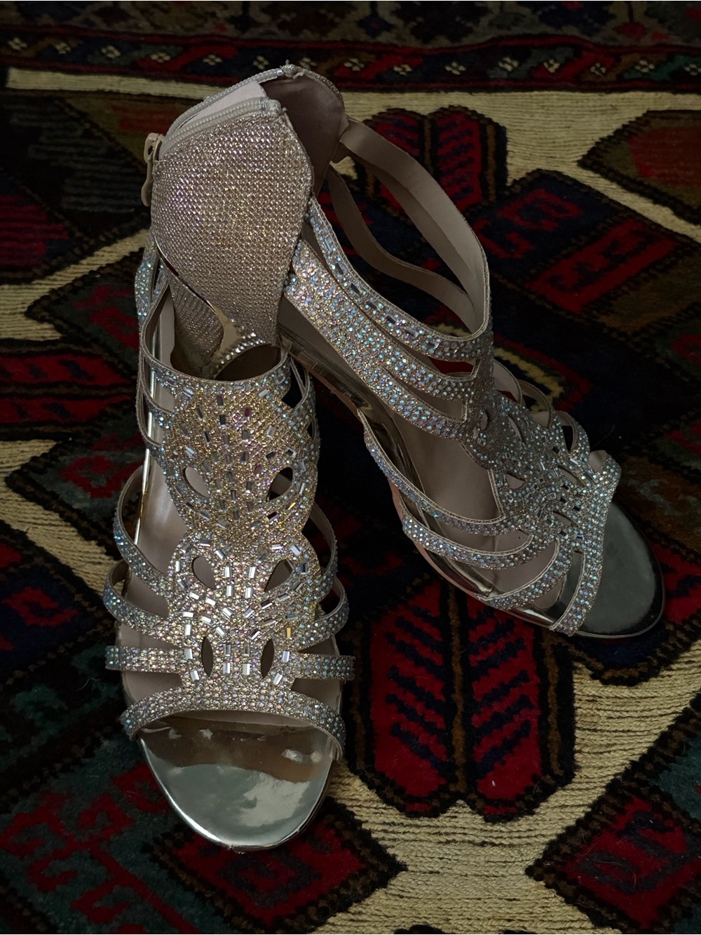 Gold and with silver crystals size 10 heels